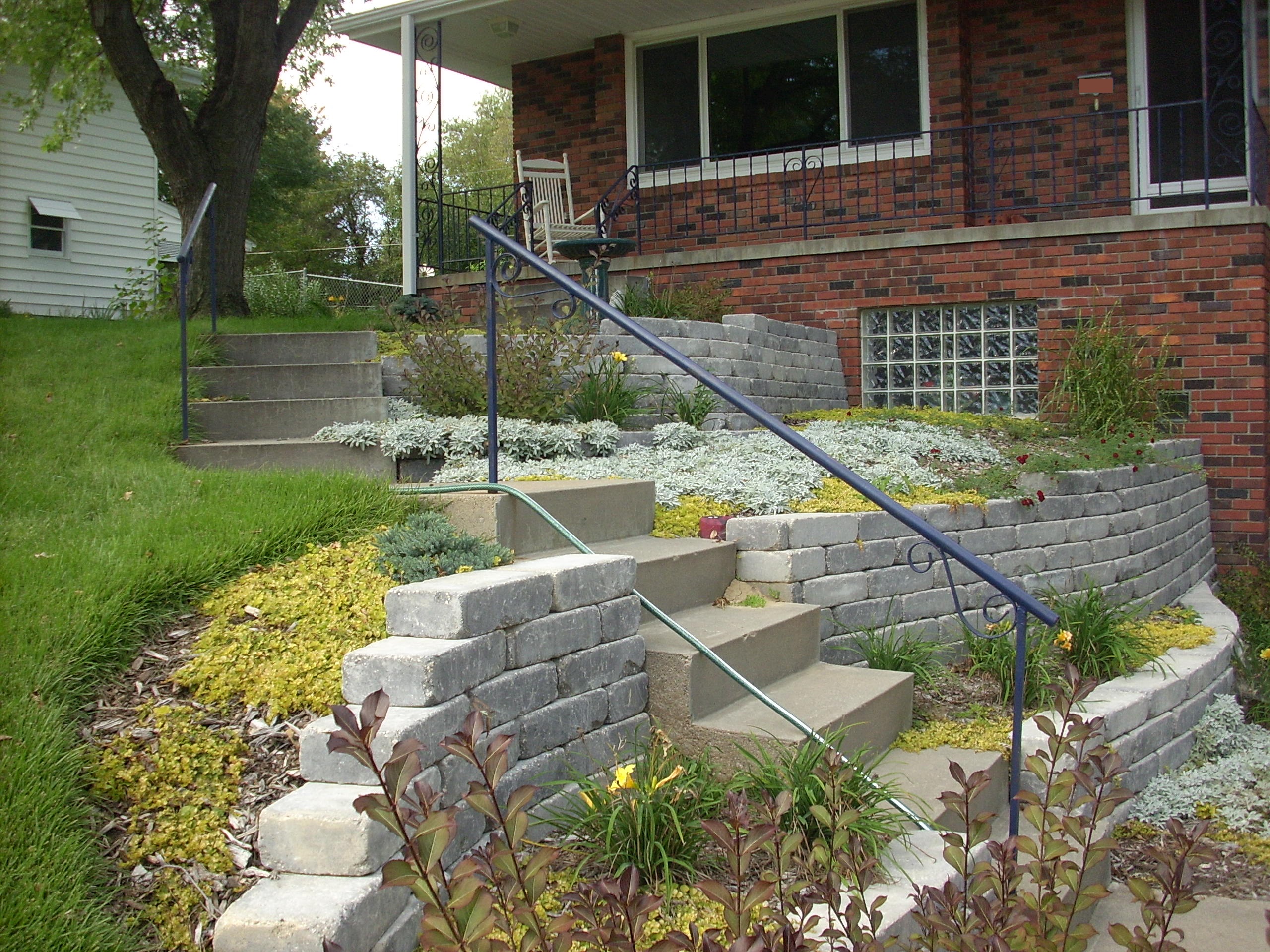 Landscaping Retaining Walls & Stairs