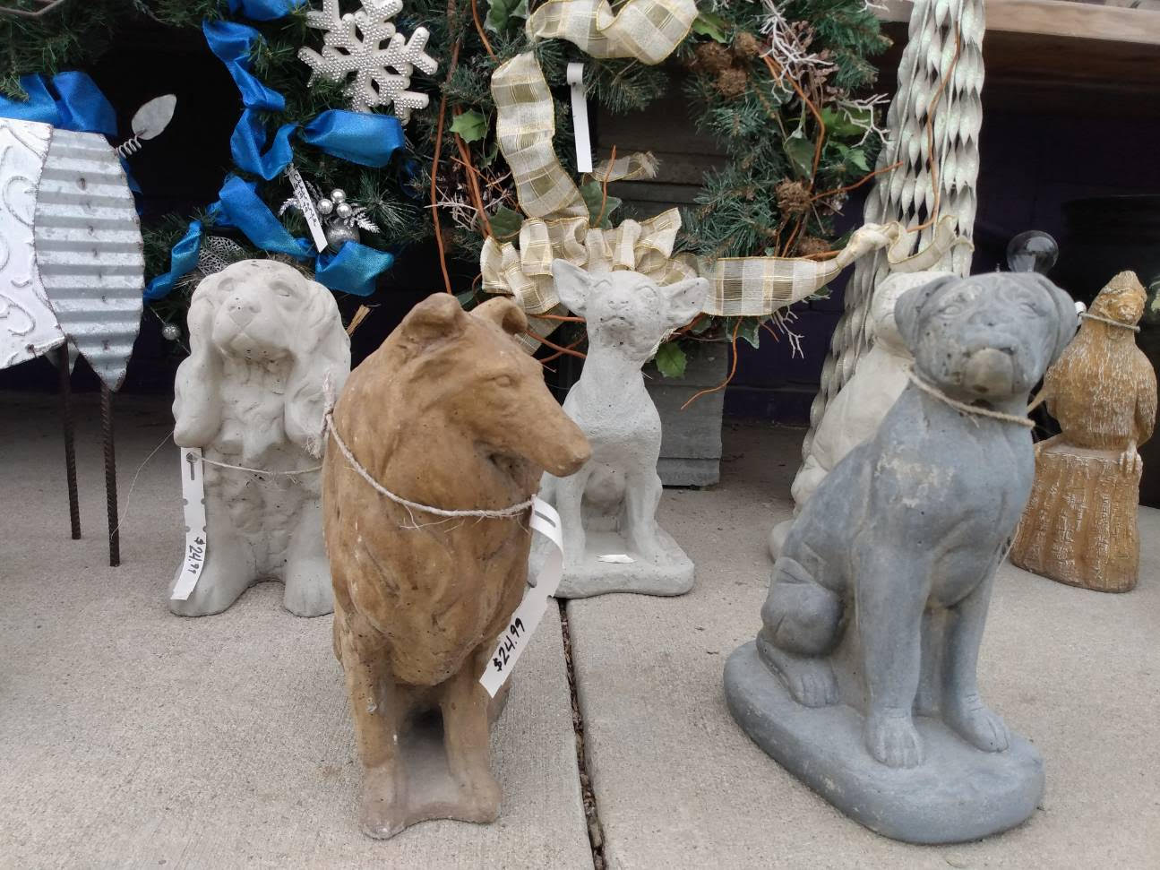 Statuary Dogs