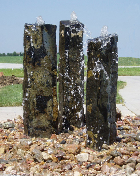 bubbling obelisk